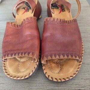 Pikolono Leather Sandals. Size  EU 39